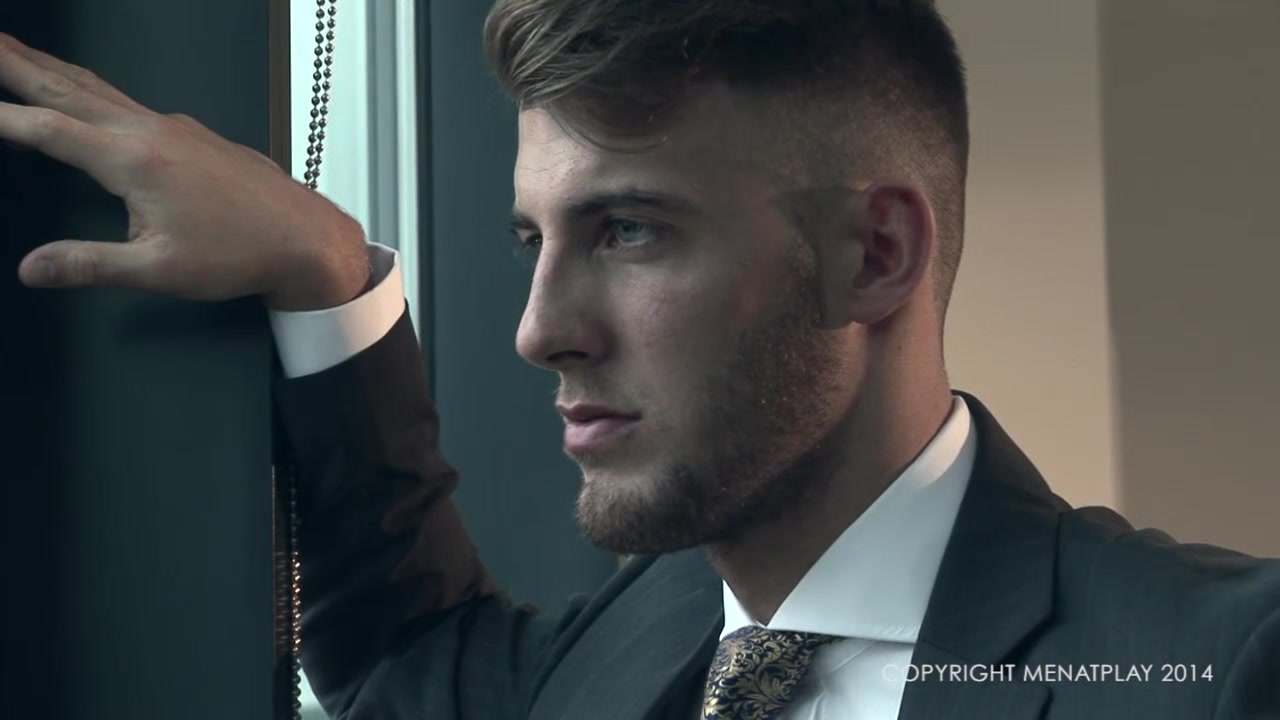 The Bachelor - MENatPLAY