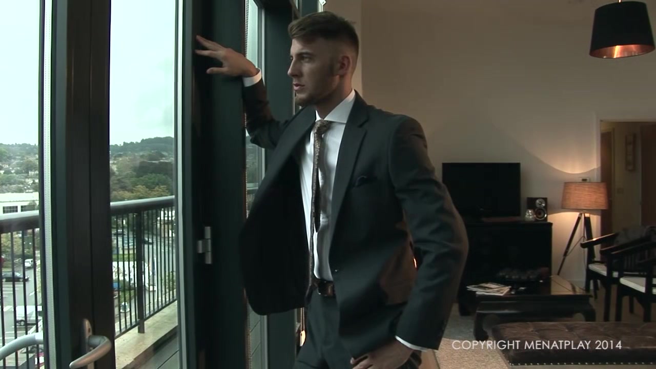 The Bachelor - MENatPLAY