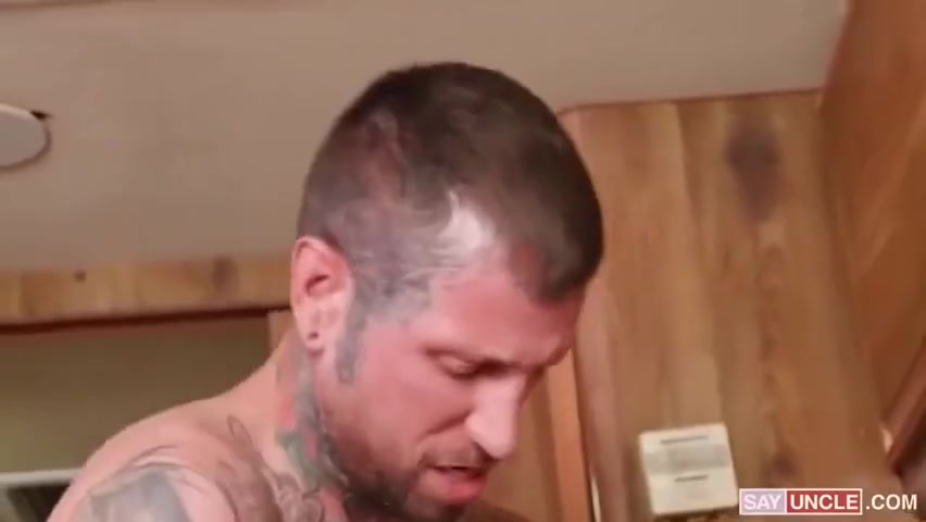Tatted Stepdad Slams Twink
