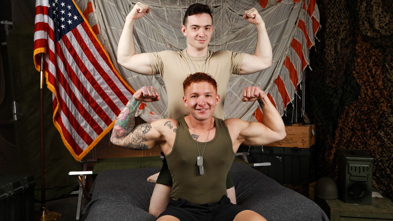 Private Cruze Takes King's Cock, Scene #01