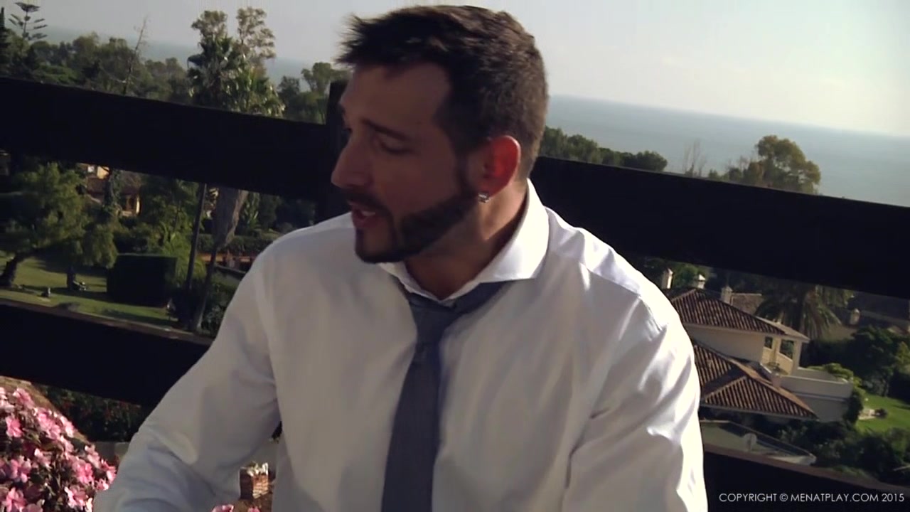 Hit the Roof - MENatPLAY