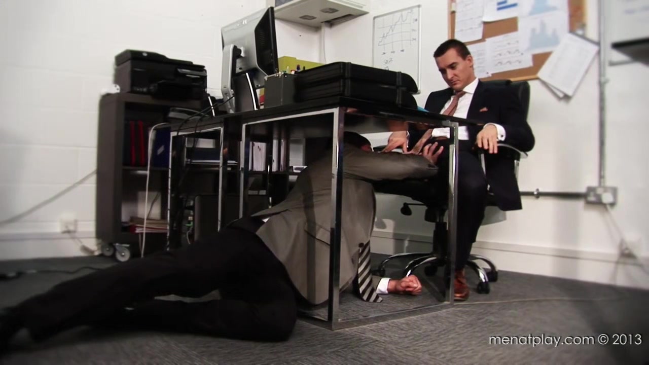 Under The Desk - MENatPLAY