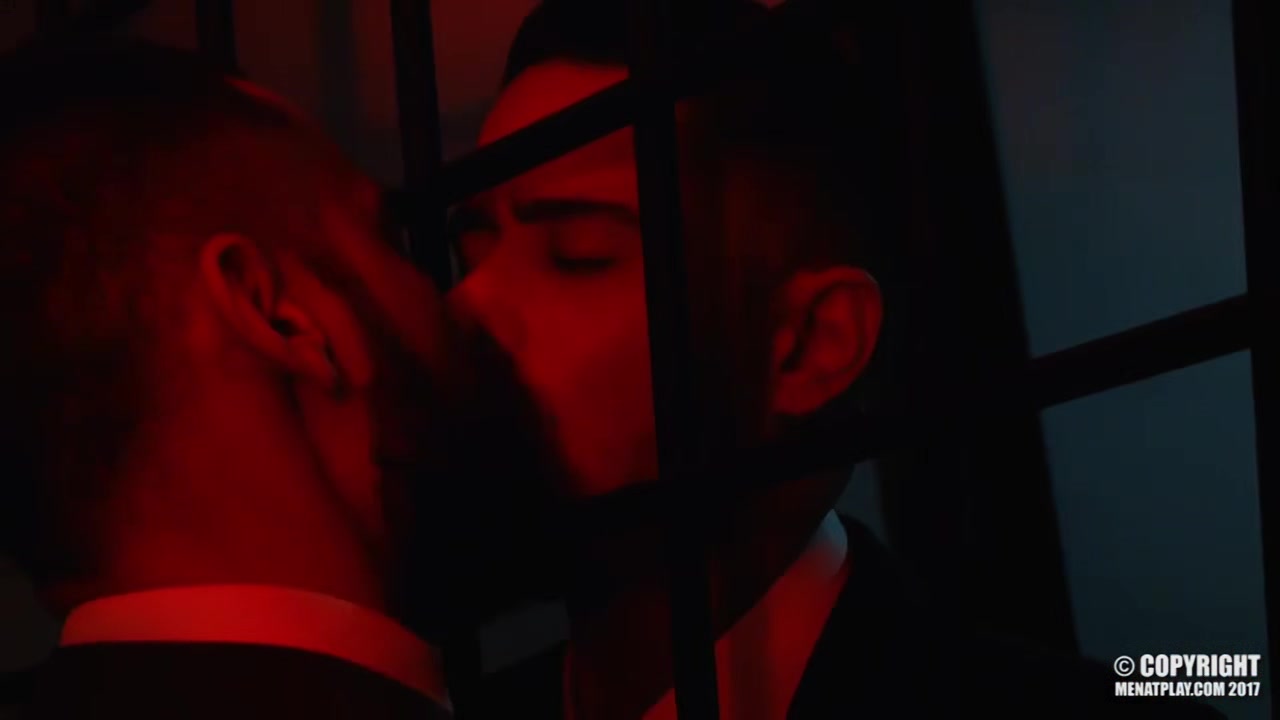 Red Light - MENatPLAY