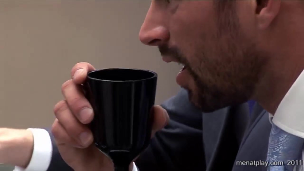 Cum Dine With Me - MENatPLAY