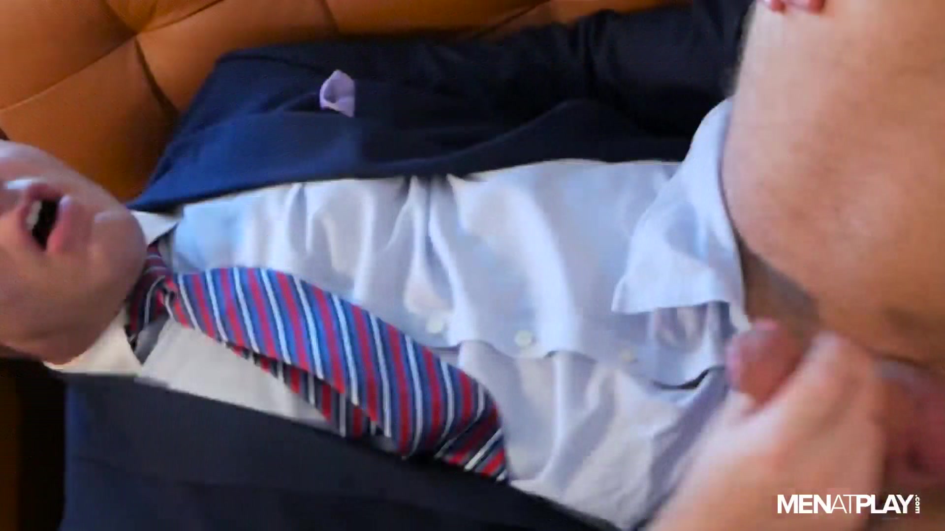 Logan's Butler - MENatPLAY