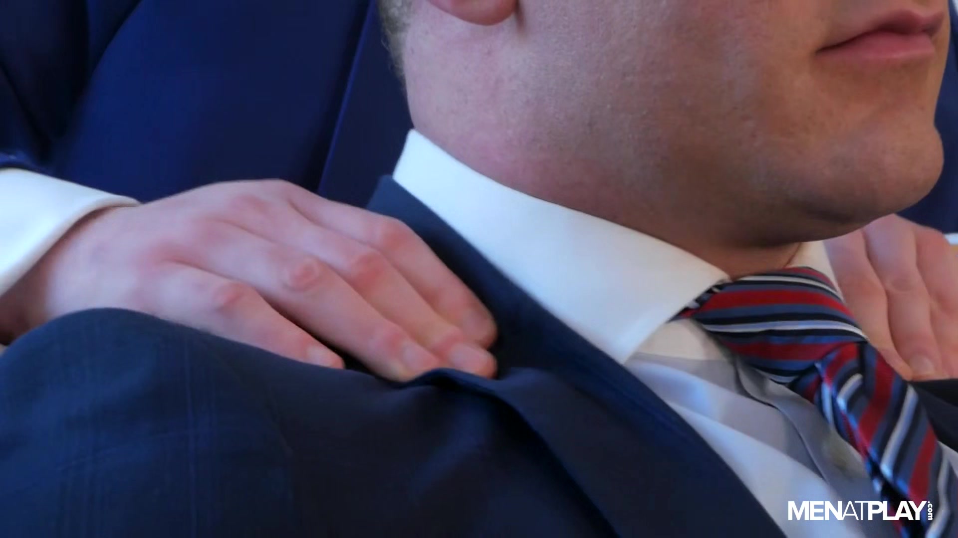 Logan's Butler - MENatPLAY