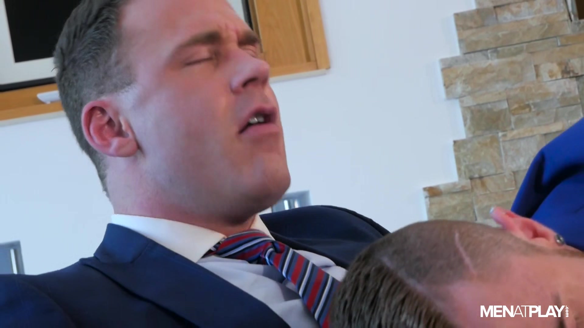 Logan's Butler - MENatPLAY