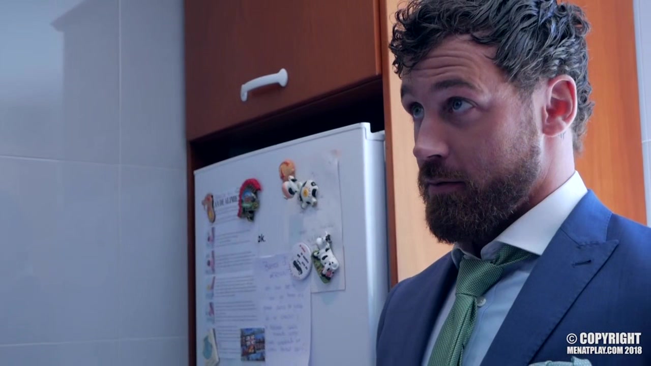 Making It Big: The Roommate - MENatPLAY