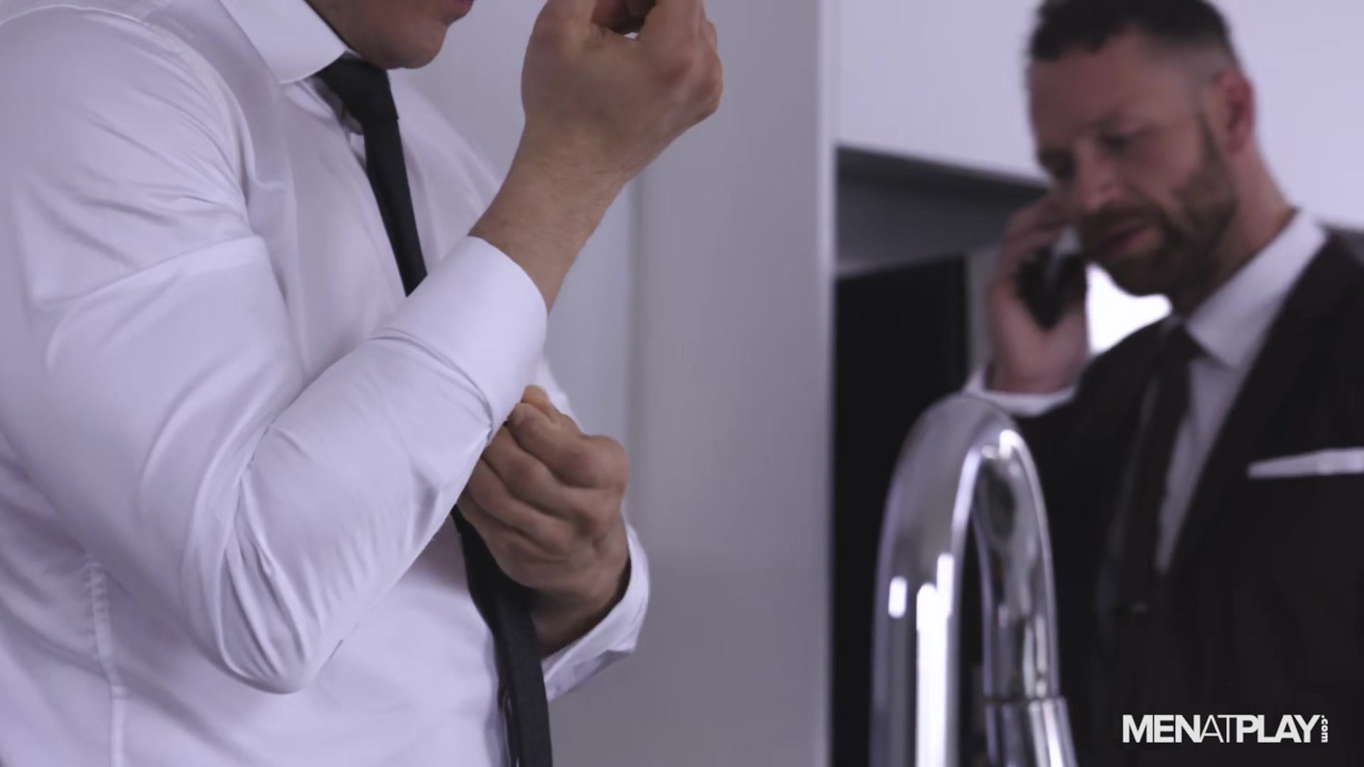Desperate Realtor - MENatPLAY