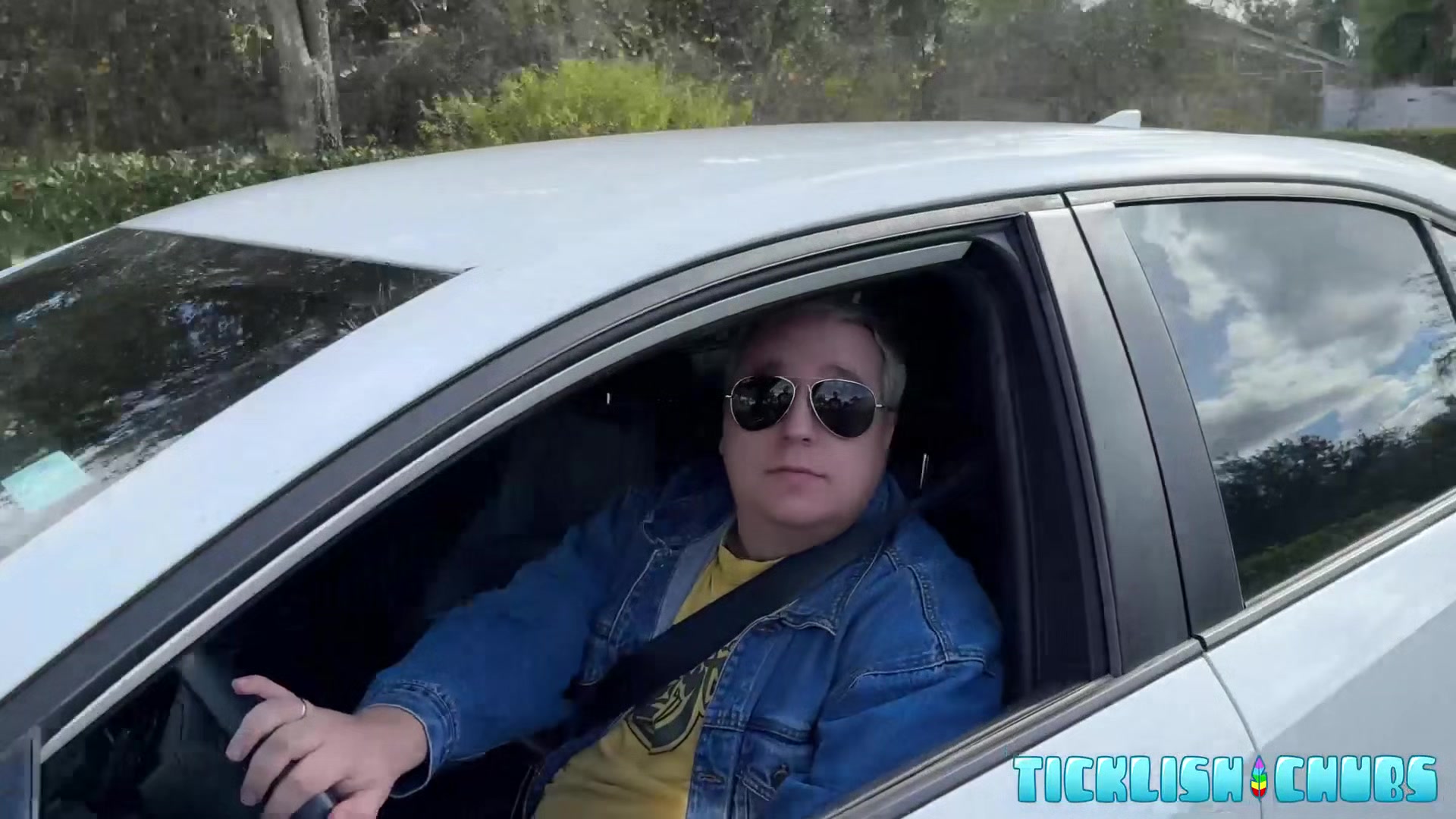 TicklishChubs: Fat Daddy Matt Worships Pup Nibblers Bare Feet In The Car