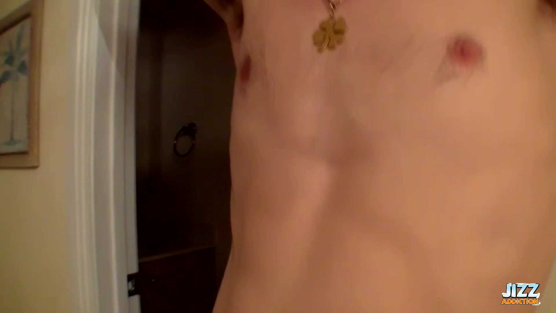JizzAddiction: Twink Jay kneels and suck Nolan after losing a naughty game