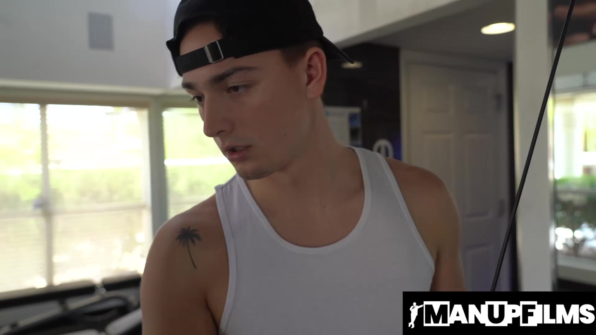 Muscular Gay Tries New Bareback Exercise With Horny Trainer