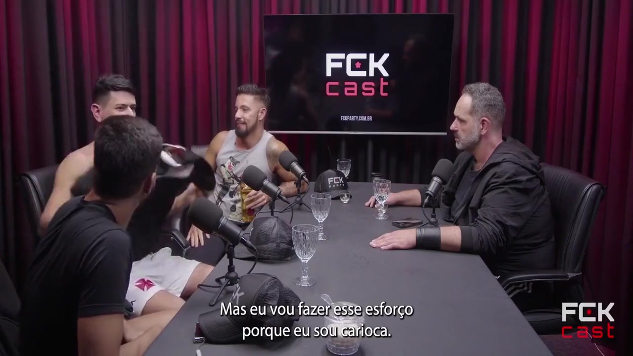 Foda A Tres Ao Vivo No Podcast - O Dotado, O Leiteiro E O Leitado No Fckcast #6 84 Min