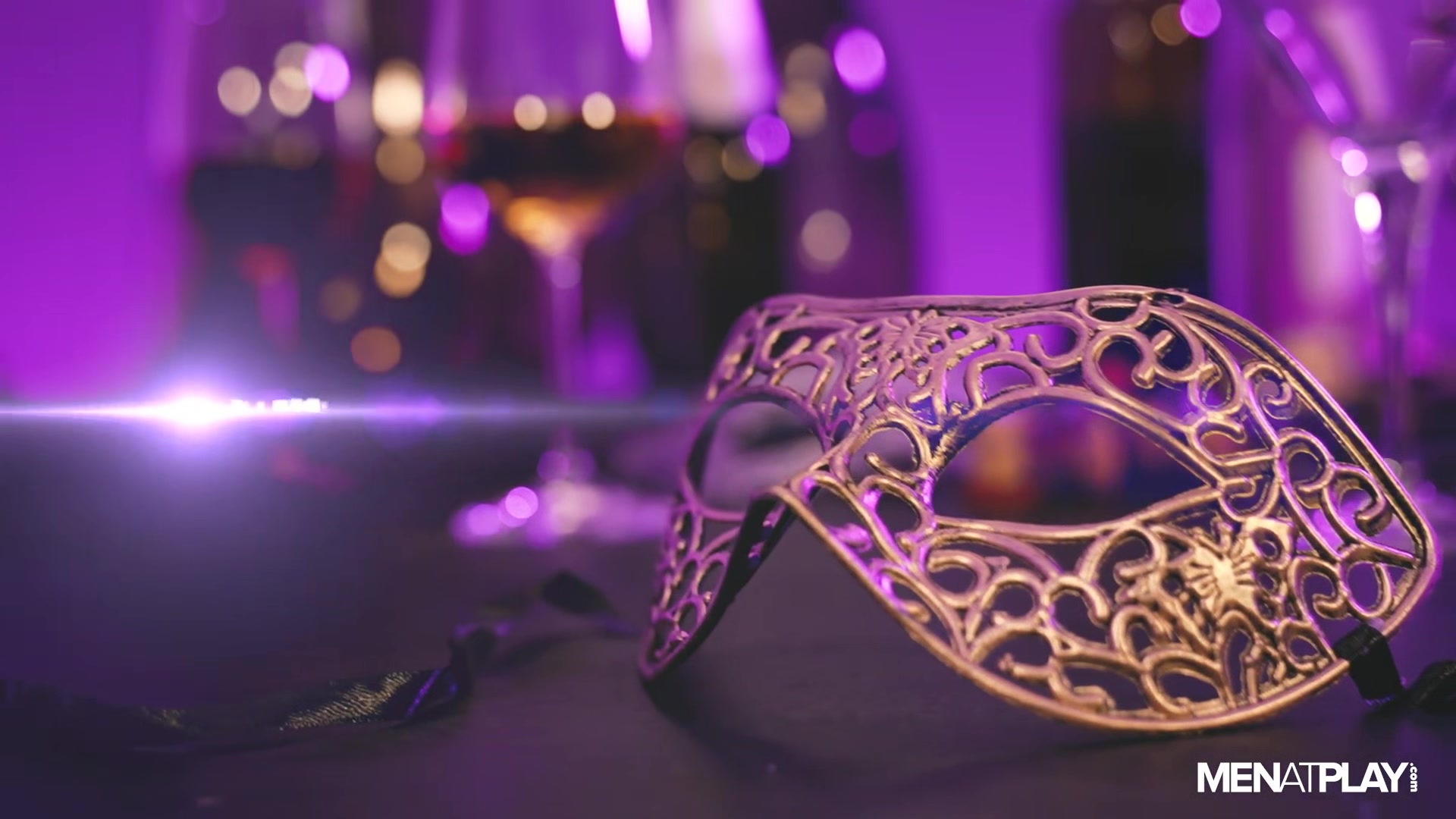 Masquerade Ball - MENatPLAY