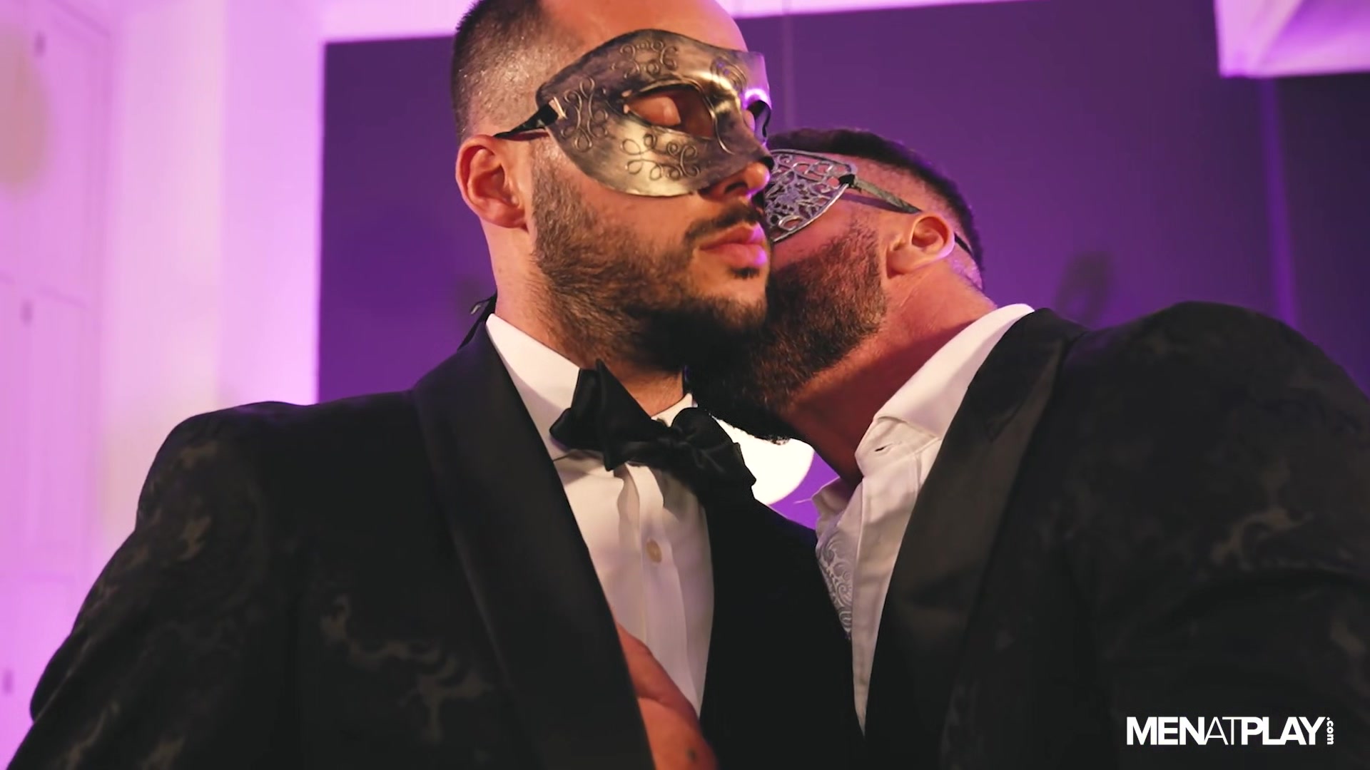 Masquerade Ball - MENatPLAY