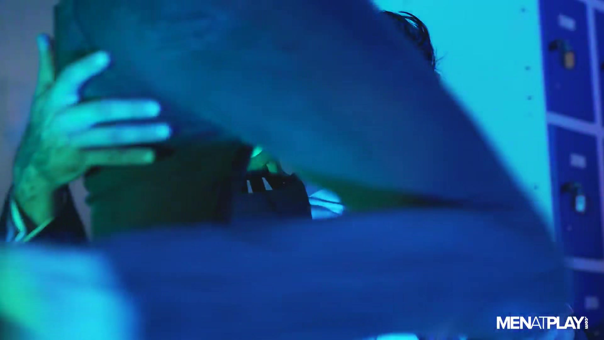 Stripper 2 - MENatPLAY