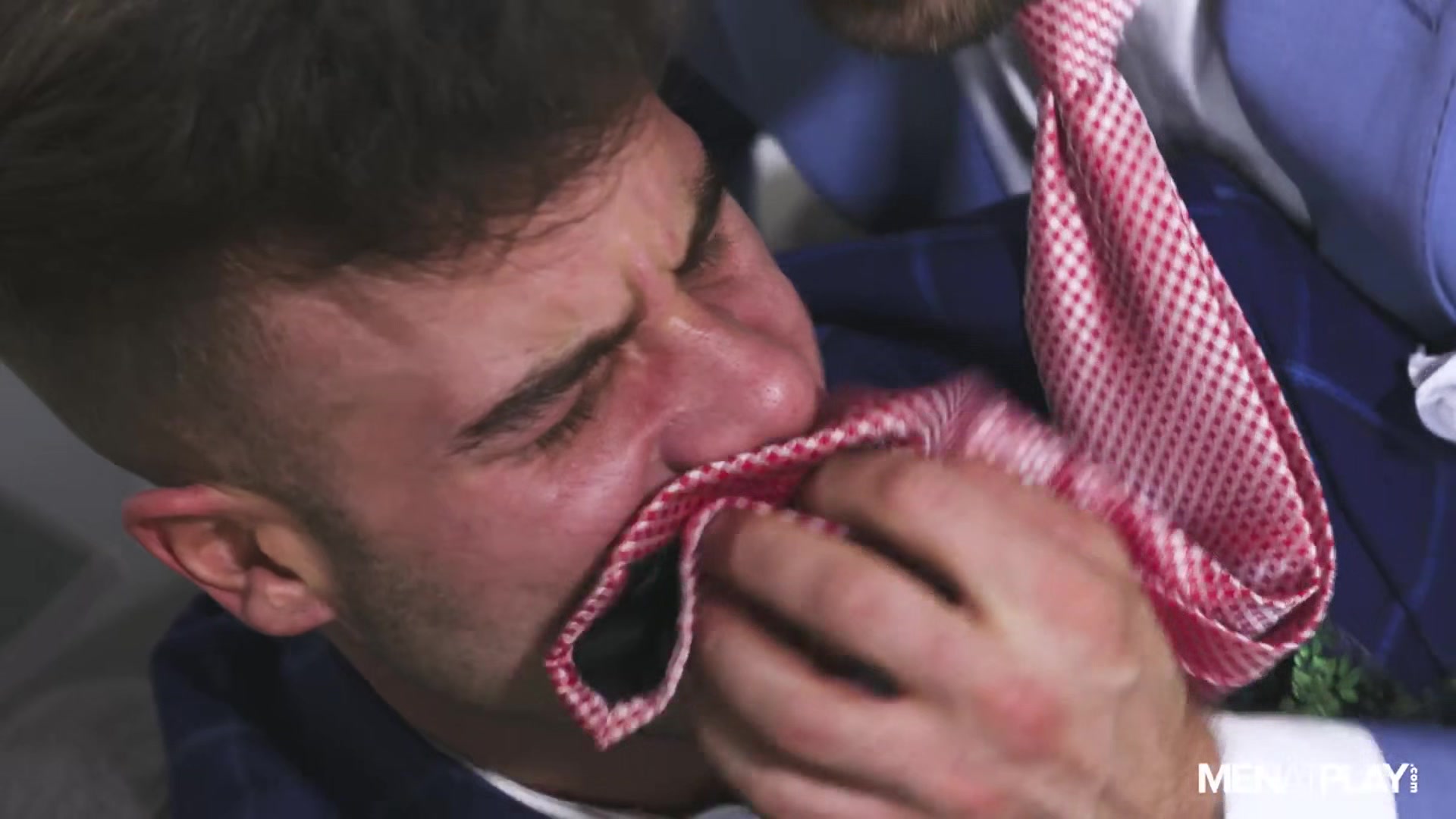 Strong Suit Ep 5: On The Market - MENatPLAY