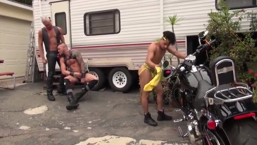 Biker Trailer Trash With Armond Rizzo