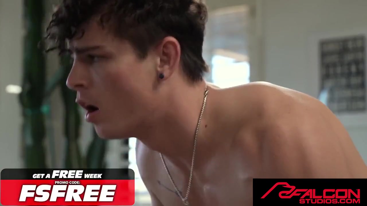 Hot Blonde Jock Shoves His Dick Into Nice Tight Ass