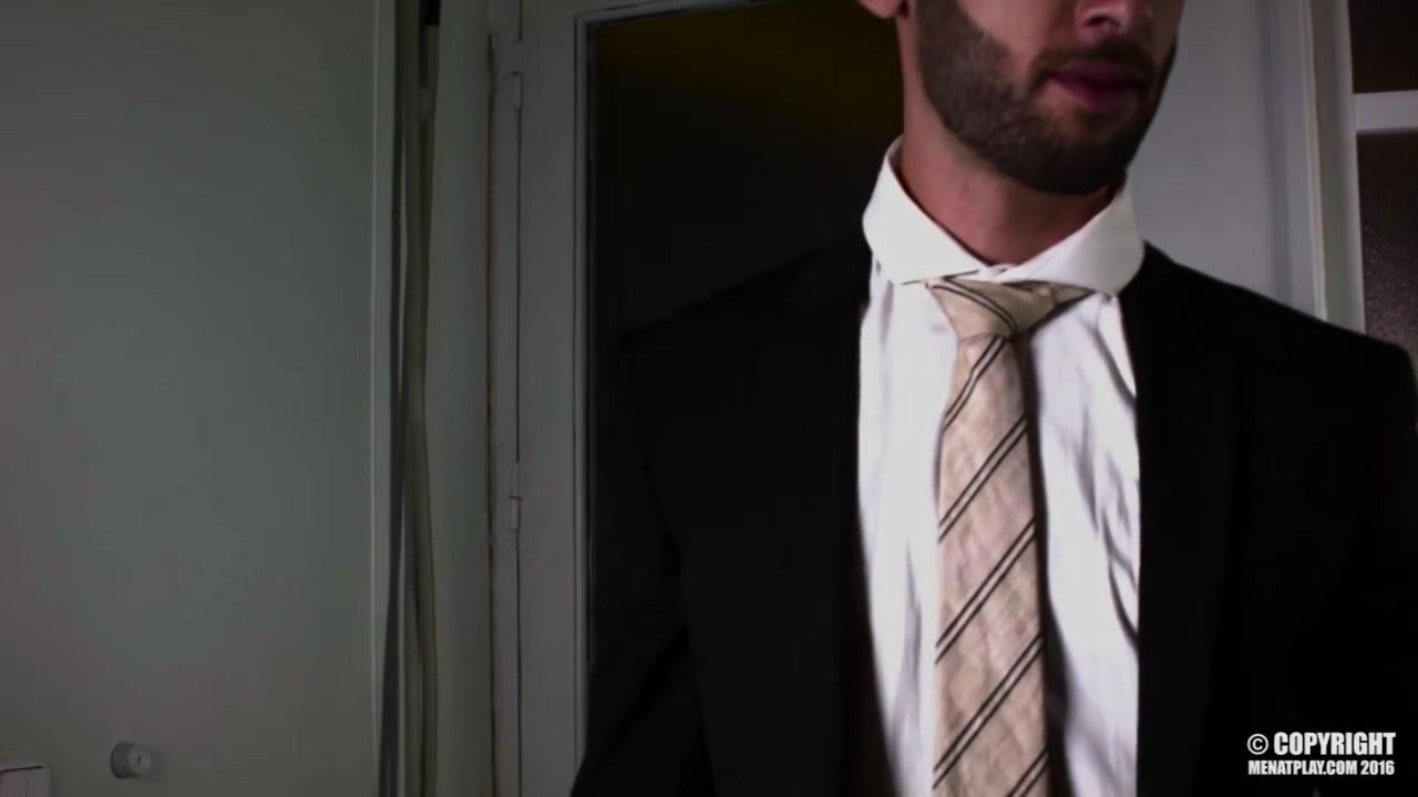 The Gloves Are Off - MENatPLAY