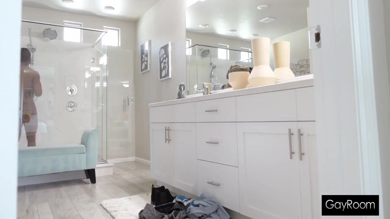 Horny Roommate Twink Swallows Bbc In The Shower 18 Min