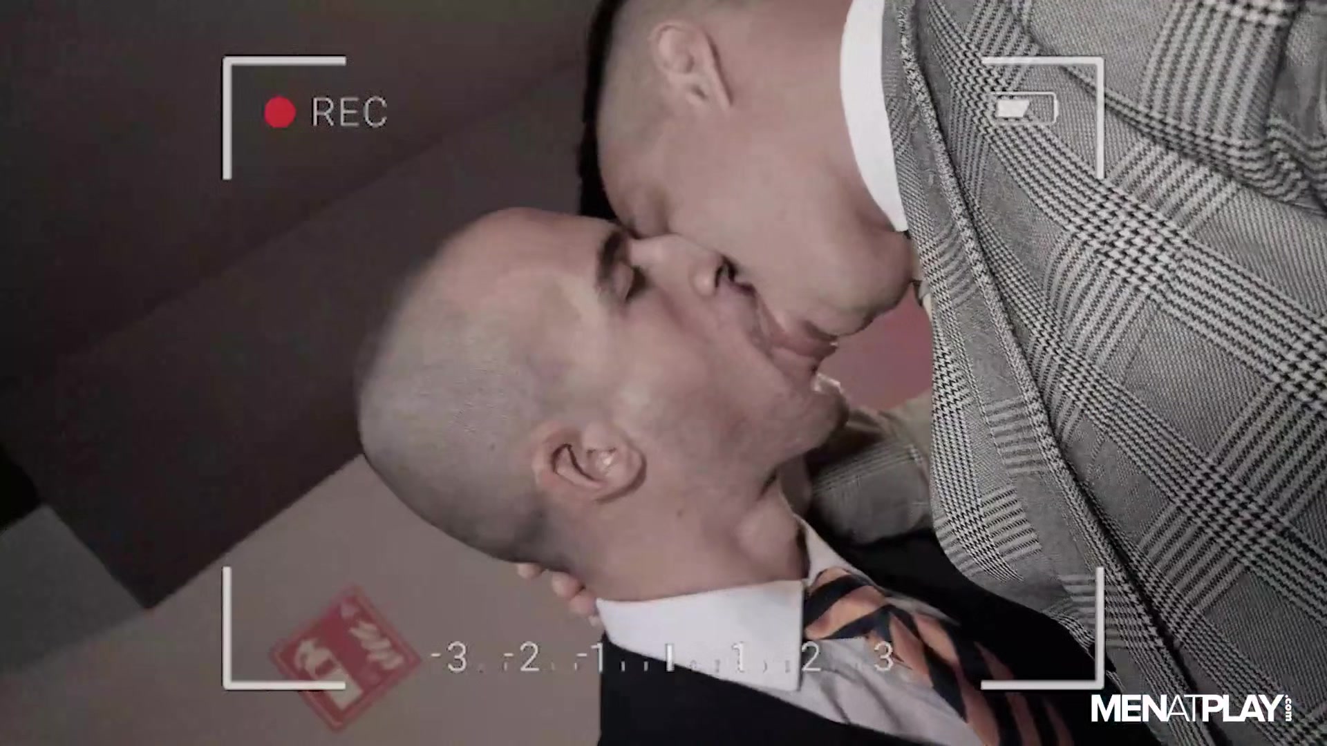 Jonathan Miranda Welcomes Jack Bandit - MENatPLAY
