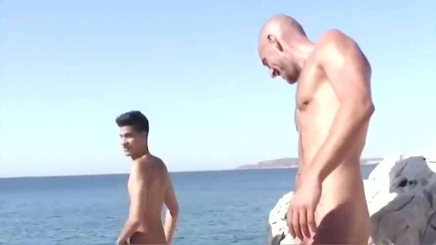 Gaysex At The Beach