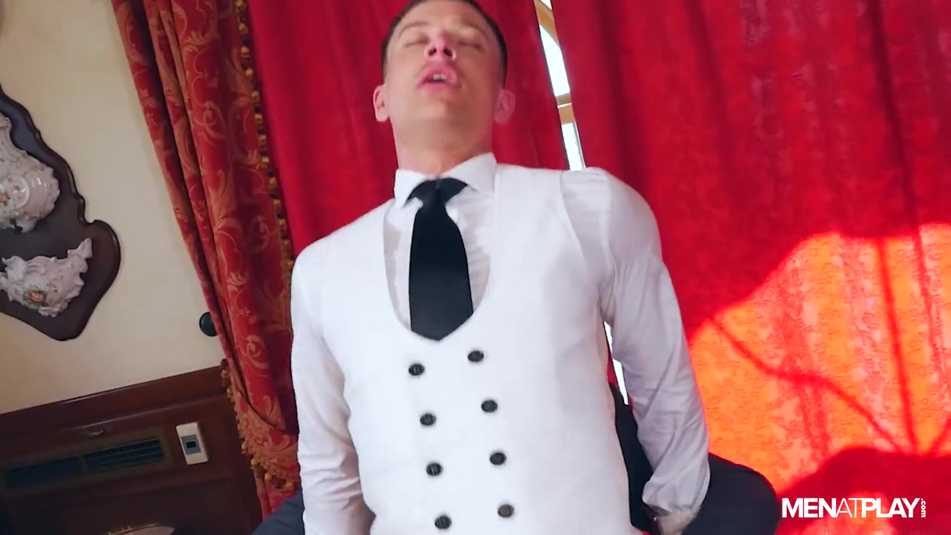 Butler Service 2 - MENatPLAY