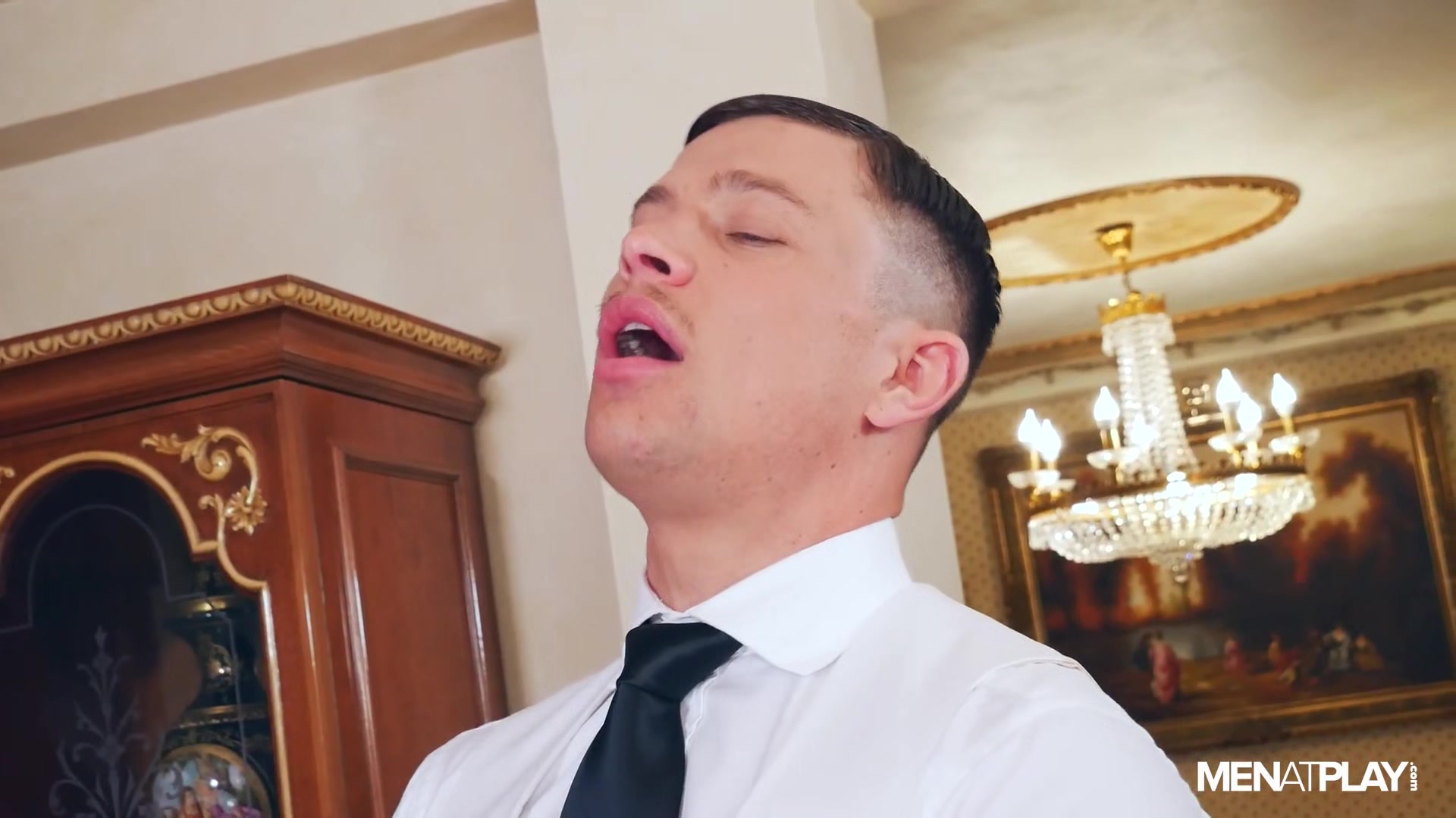 Butler Service 2 - MENatPLAY