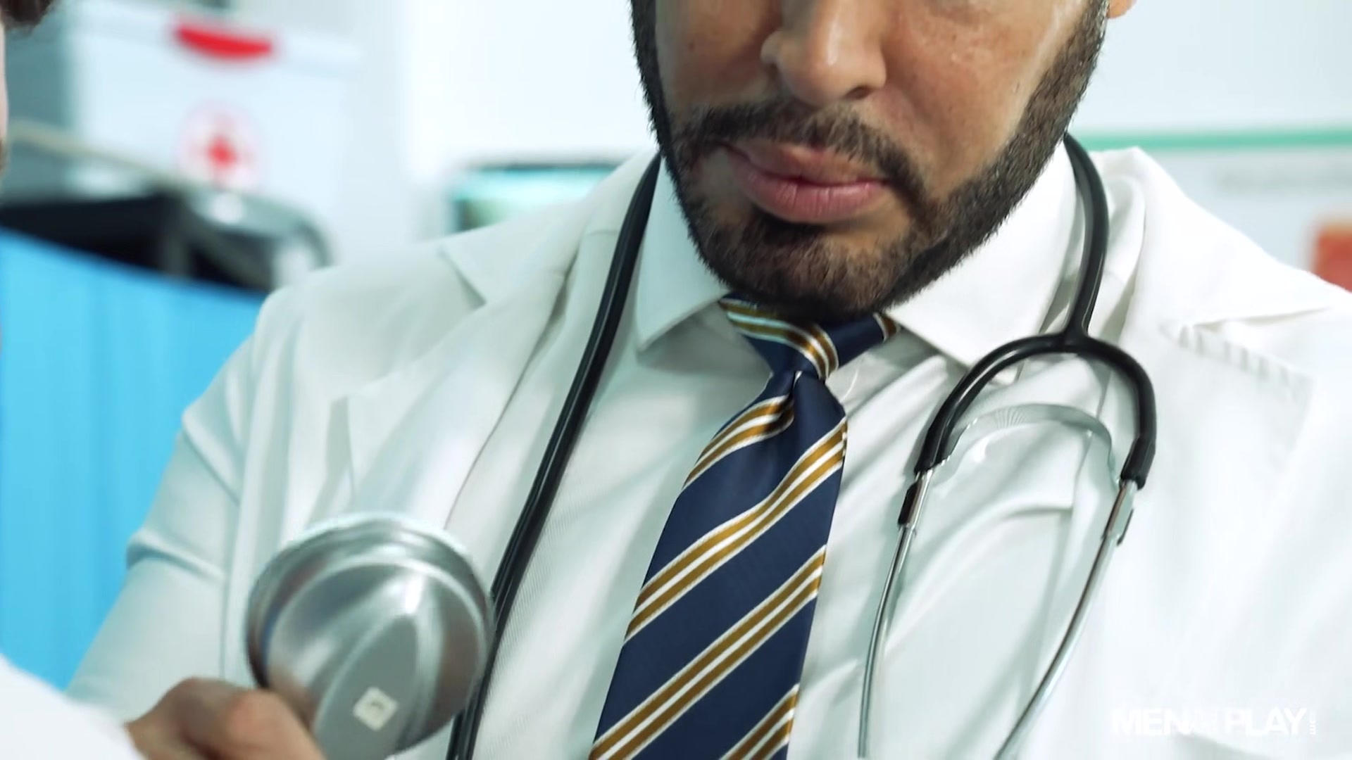 Dr. Rom Examines Koki - MENatPLAY