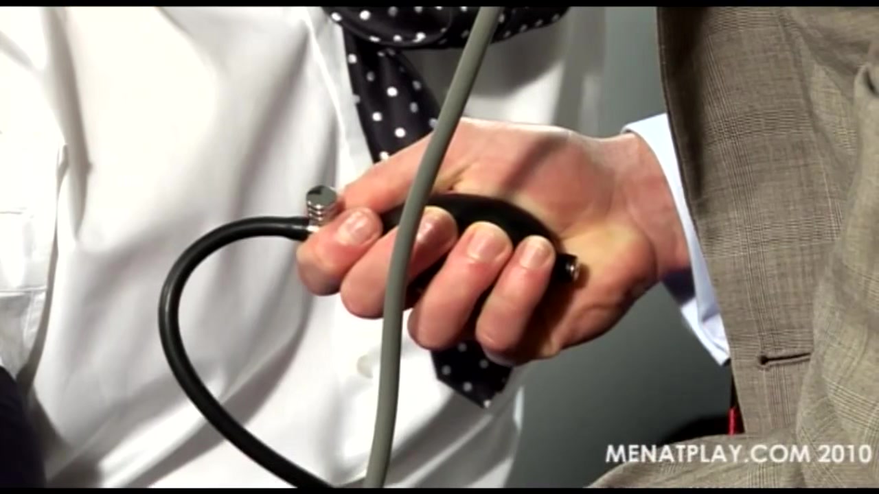 Dr. Stevens Examines Rio - MENatPLAY