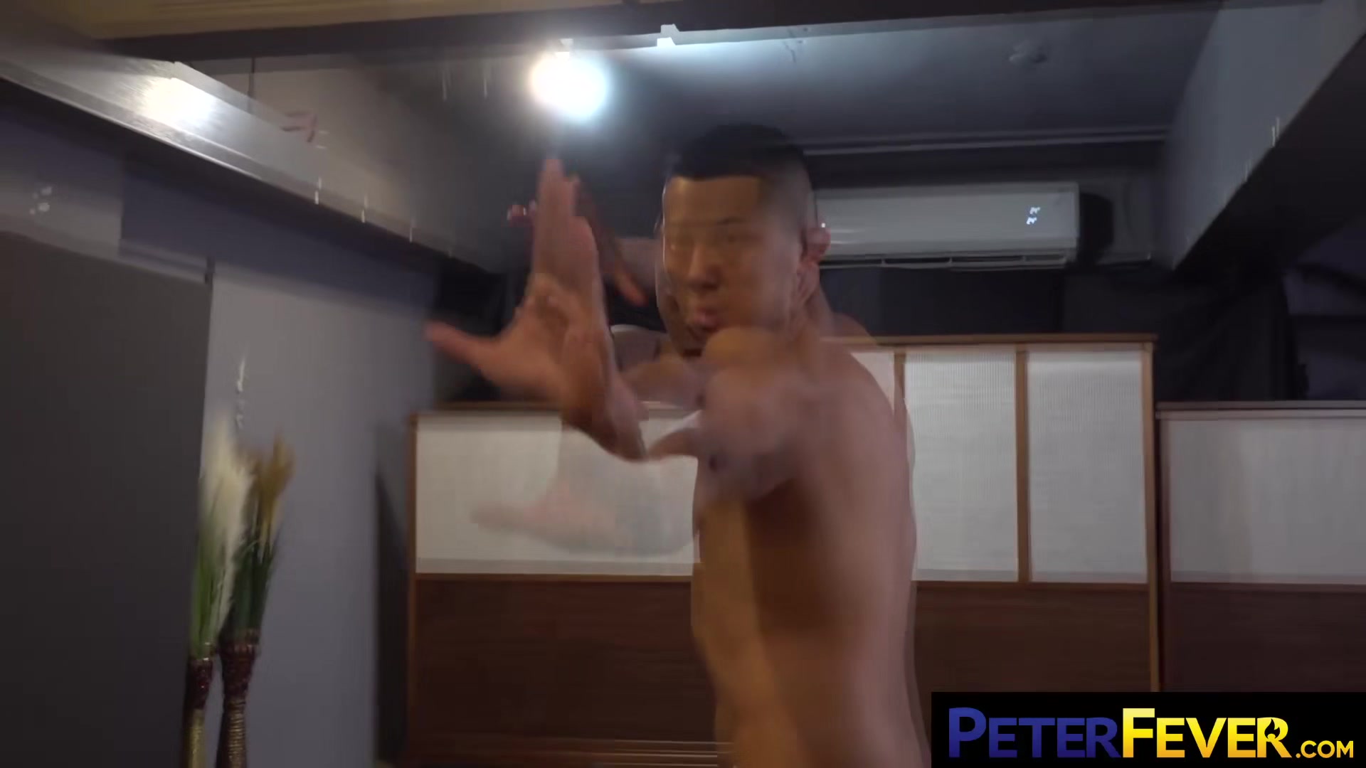 PETERFEVER Tattooed Wei Rims Bobby Horny Ass Before Fuck