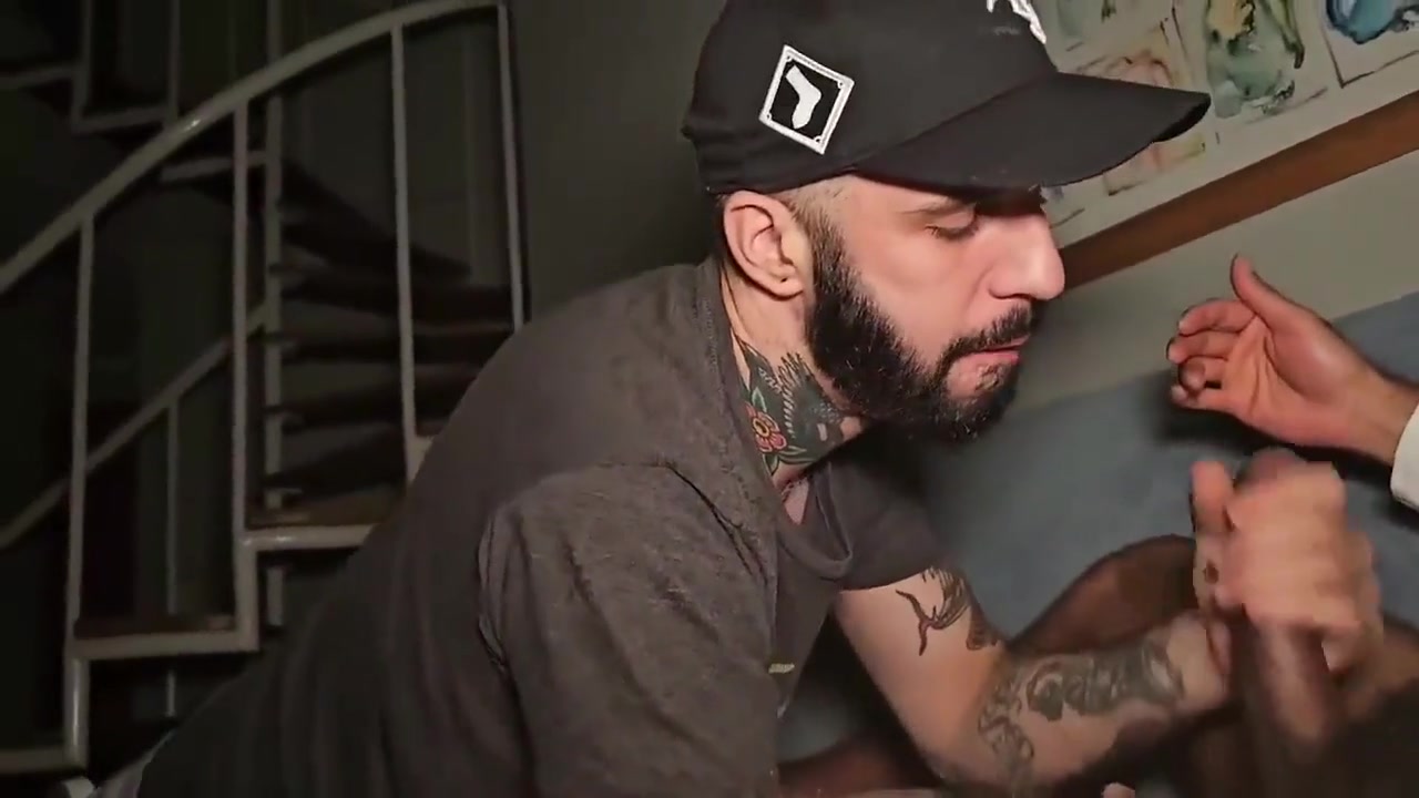 Romeo Davis Sucking Macanons Massive Cock