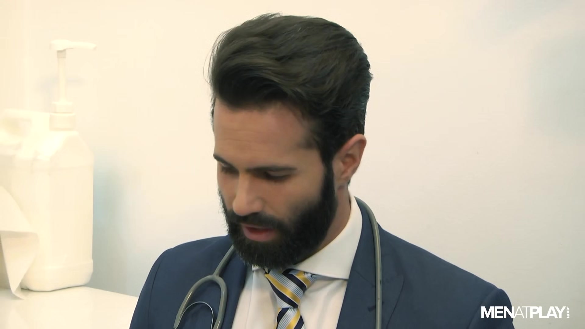 Medicate, Editor's Cut - MENatPLAY