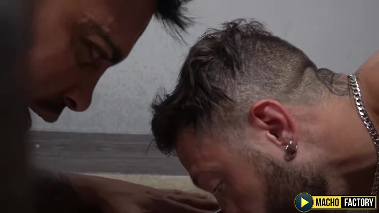 MachoFactory: Bottom John Brachalli Bends Over For Domineering Hunk Viktor Rom