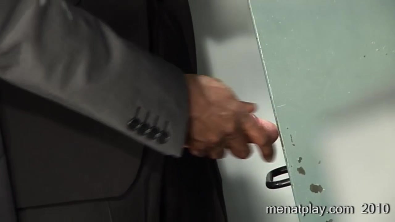 Dr. Stevens Examines Maxwell - MENatPLAY