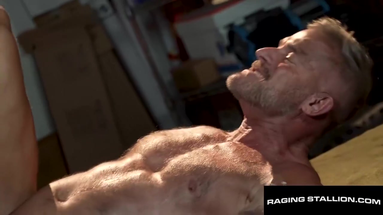 Raging Stepdaddy Rumble - Greg Dixxon & Brody Meyers Rough Bareback Slam In Abandoned Warehouse