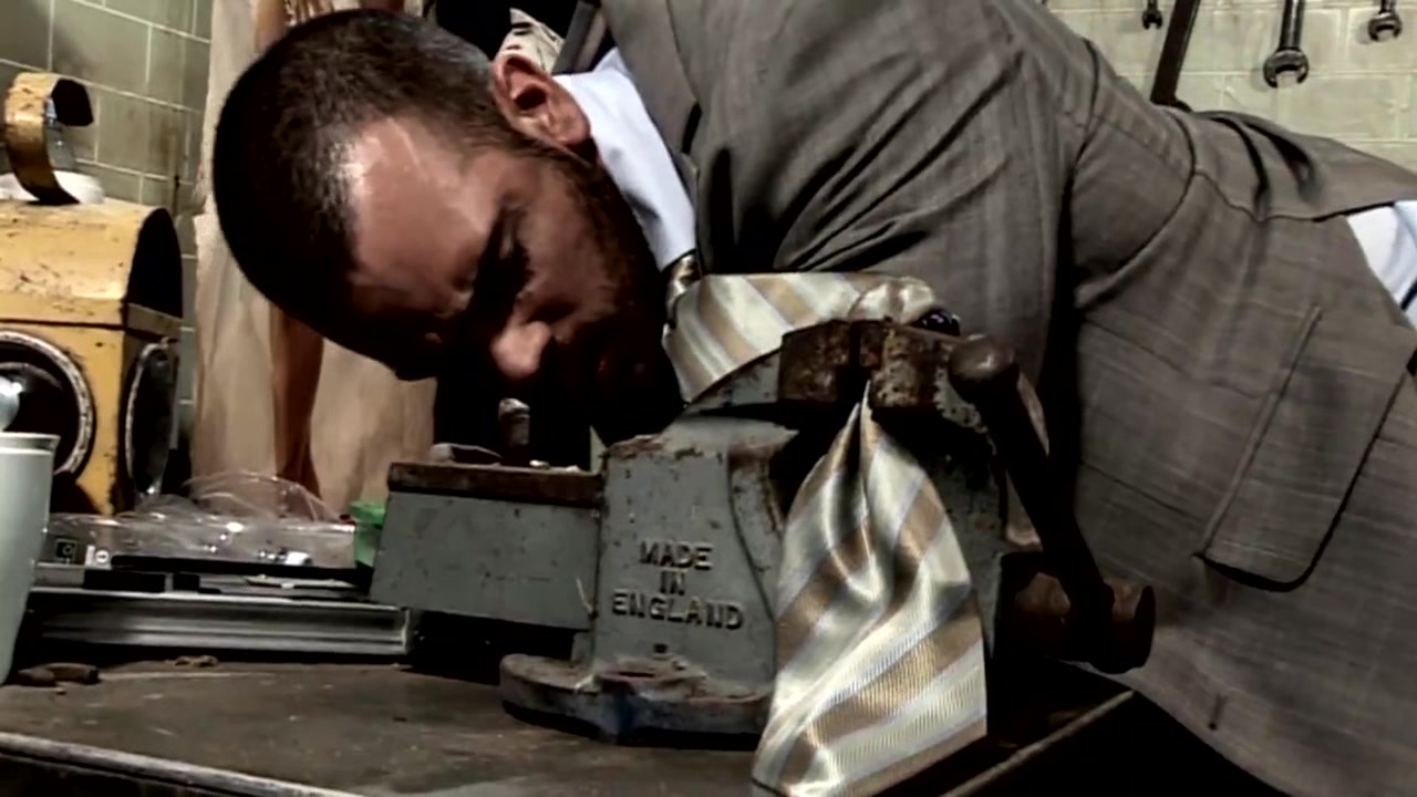 The Mechanic - MENatPLAY