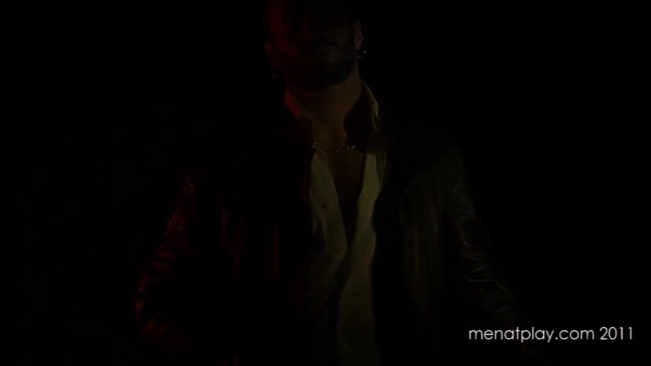 Red - MENatPLAY