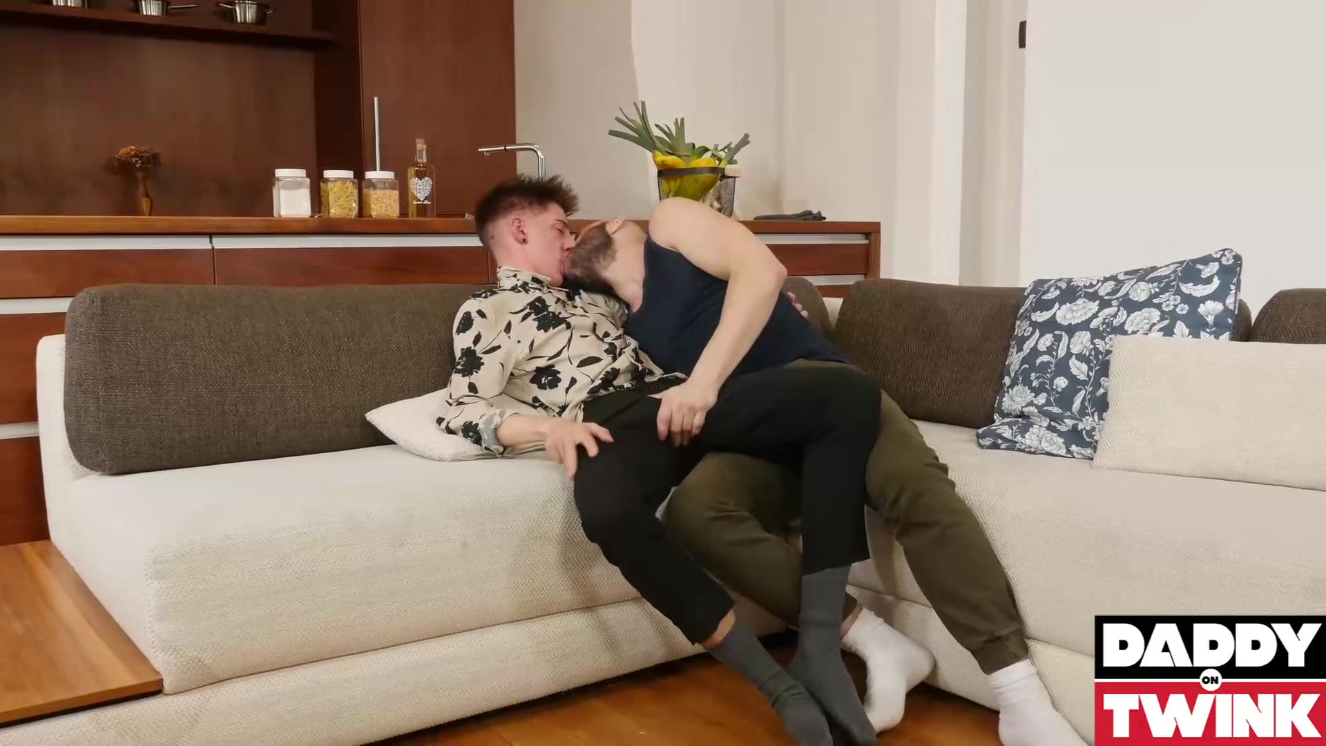 DADDYONTWINK Hairy Top Donnie Marco Barebacks Denis Nowak
