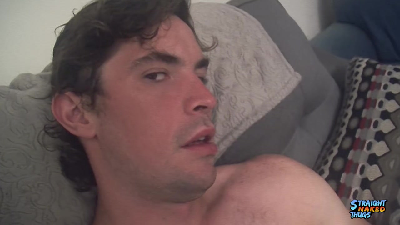 StraightNakedThugs: Hunter Drops By To Bust His Nuts In Front Of The Camera