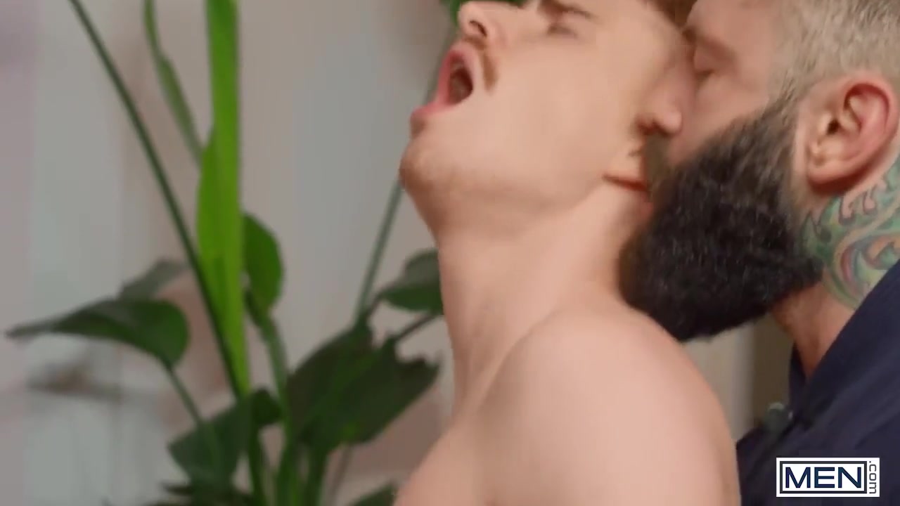 Men - Twink Ryan Jacobs Takes A Hard Birthday Pounding From His Beefy Stepdad Markus Kage