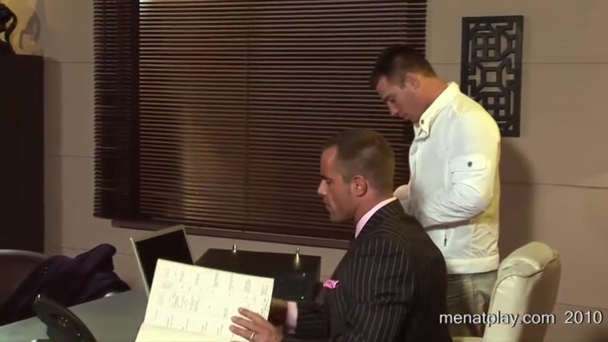 Gold Digger - MENatPLAY