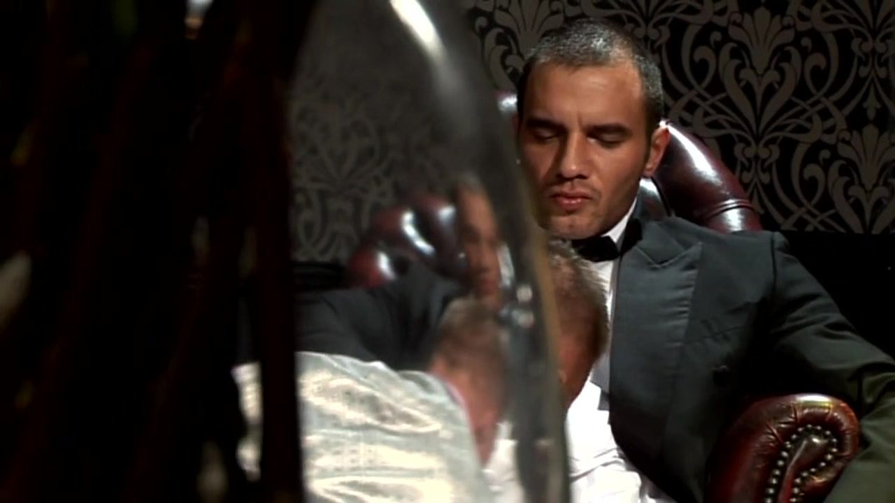 Shoe Shine - MENatPLAY