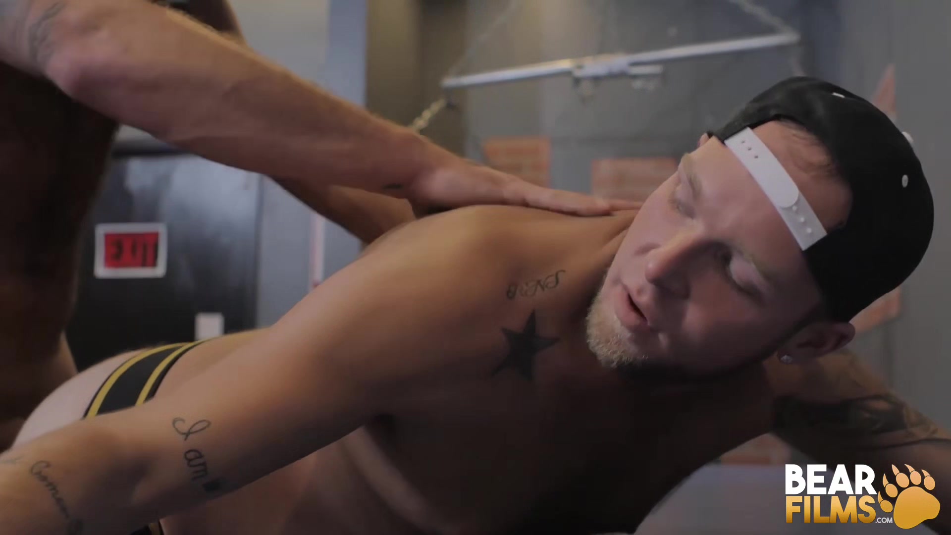 BEARFILMS Muscle Bear Sebastian Sax Fucked By Parker Logan