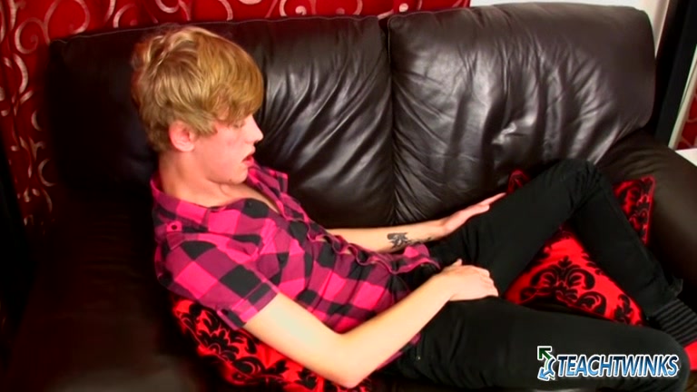 TeachTwinks: Austin Ellis Gets His Cock And Balls Ready To Release Hot Cum