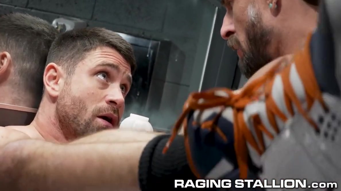 Beau Butler Gets A Good Fuck In Truck Stop Bathroom