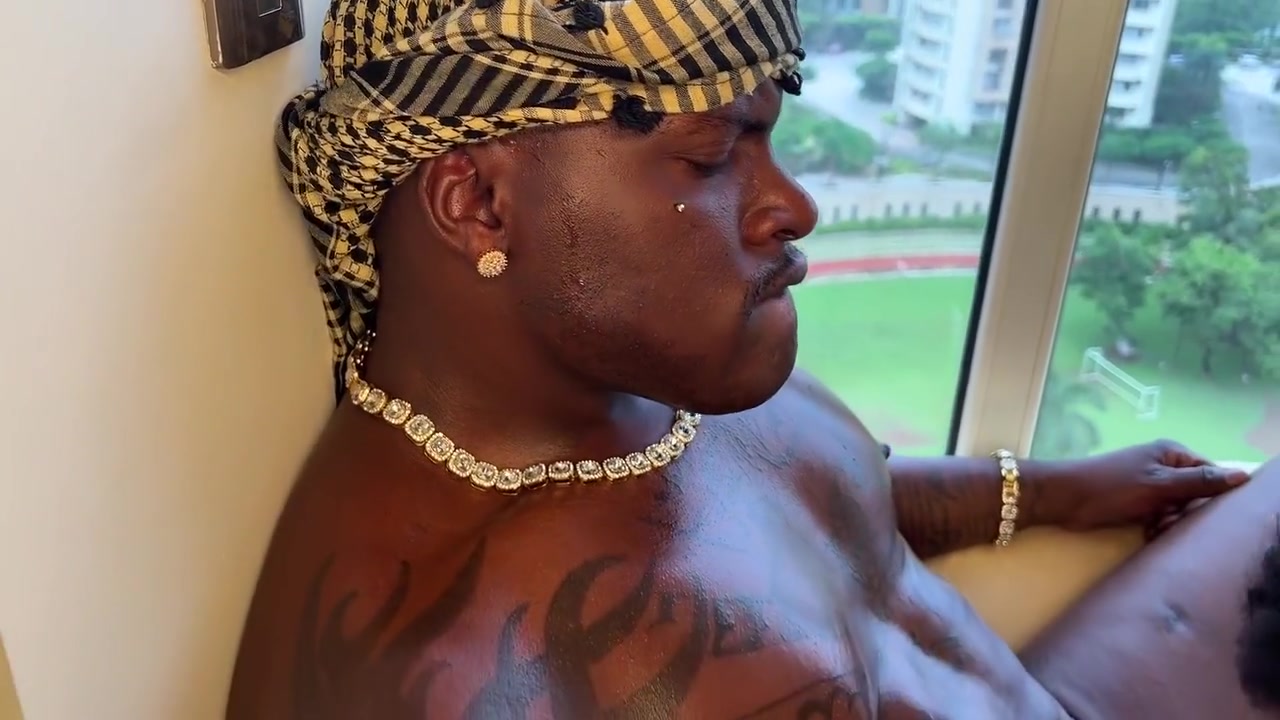 Stepdaddy Black Fucks Desi Man