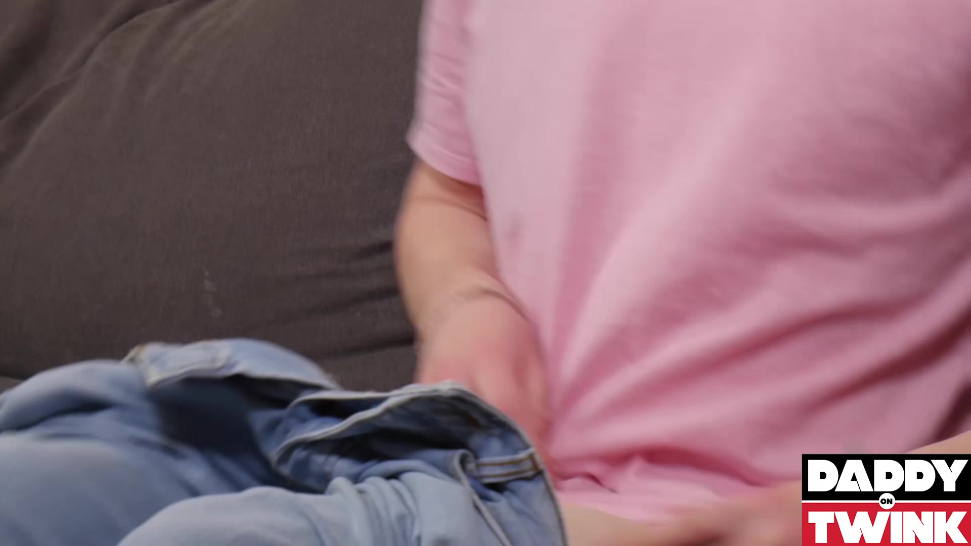 DADDYONTWINK Horny Twink Axel Reeves Craves For Cris Denny Wild Bareback