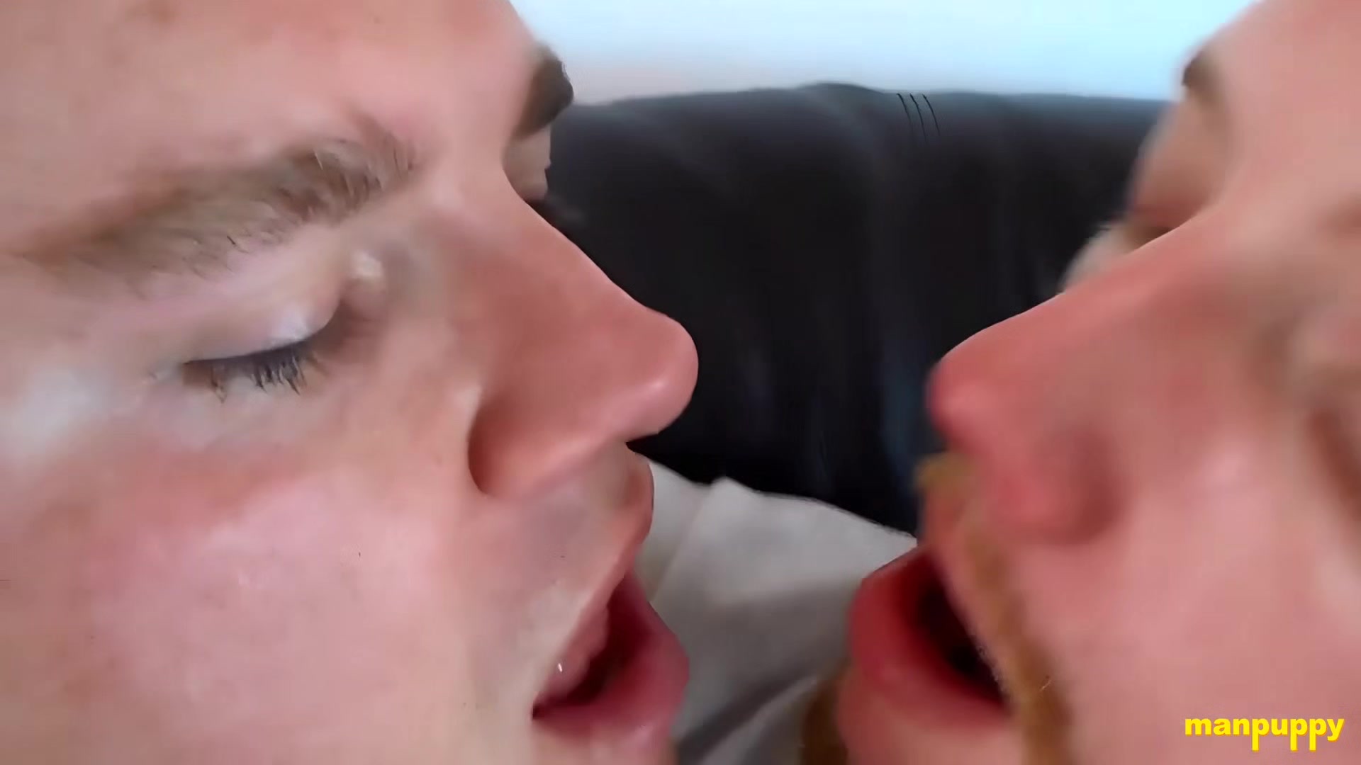 ManPuppy: JC Dickerson Moans As Leo Blues Tongue Bulges His Cheeks And Fills His Mouth